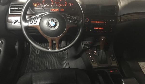 BMW 325xi 